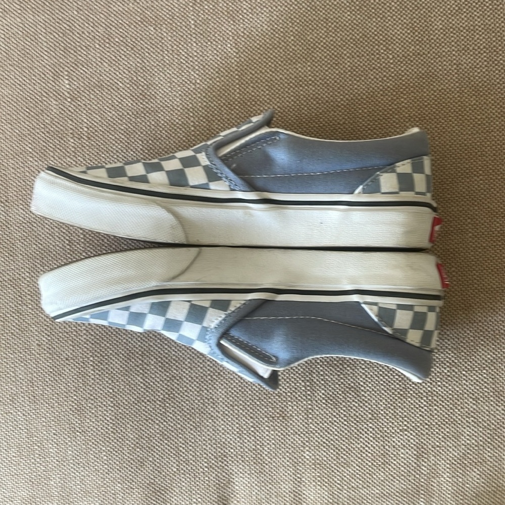Vans Classic Gray Checkerboard Skip On Skateboard Sneakers- Size 2 - Picture 5 of 6